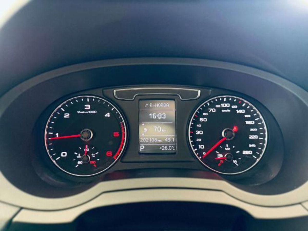 Audi Q3 2.0 TDI 184 CV quattro S line Edition (15)