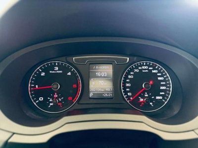 Audi Q3 2.0 TDI 184 CV quattro S line Edition (15)