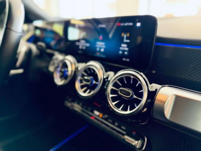 Mercedes-Benz GLB 200 d AMG Line Premium auto (14)