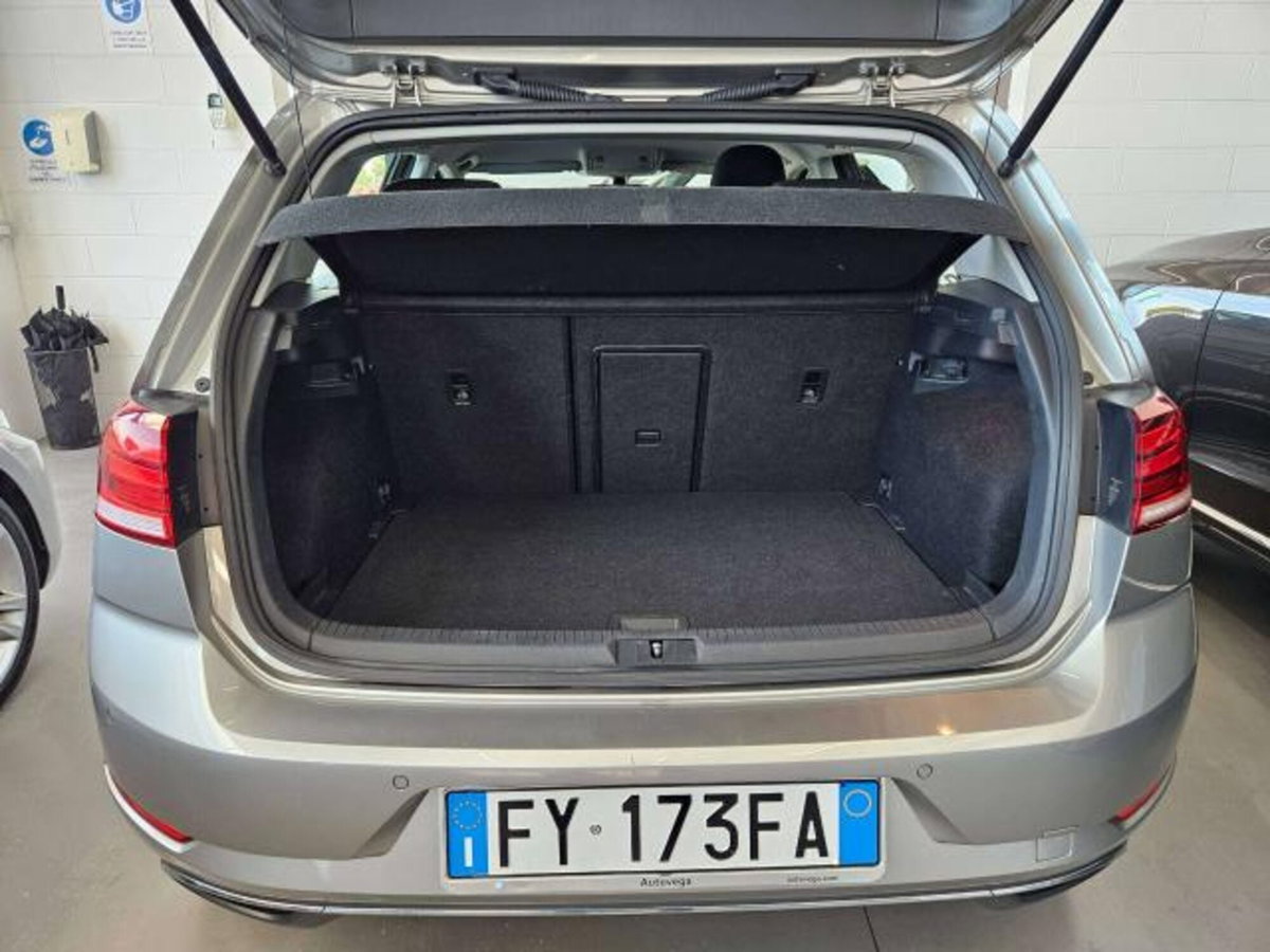 Volkswagen Golf 1.5 TGI 5p. Executive BlueMotion Technology (10)