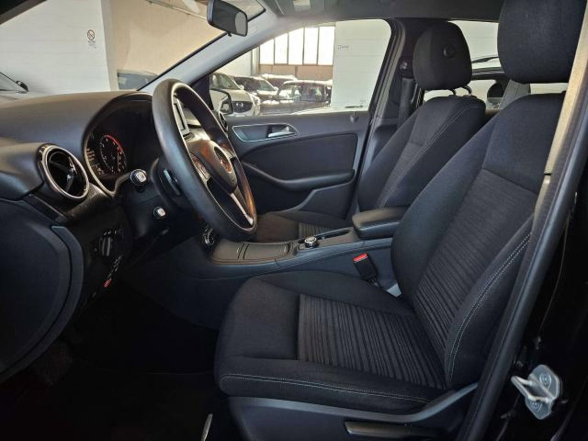 Mercedes-Benz Classe B 180 CDI BlueEFFICIENCY Executive (7)