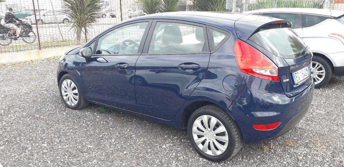 Ford Fiesta 1.4 TDCi 5p. Ambiente (11)