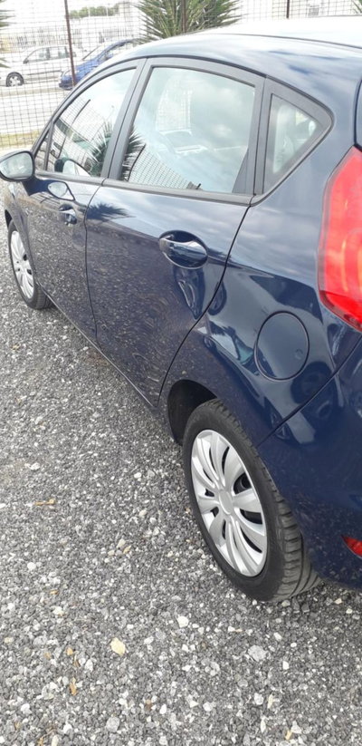 Ford Fiesta 1.4 TDCi 5p. Ambiente (16)