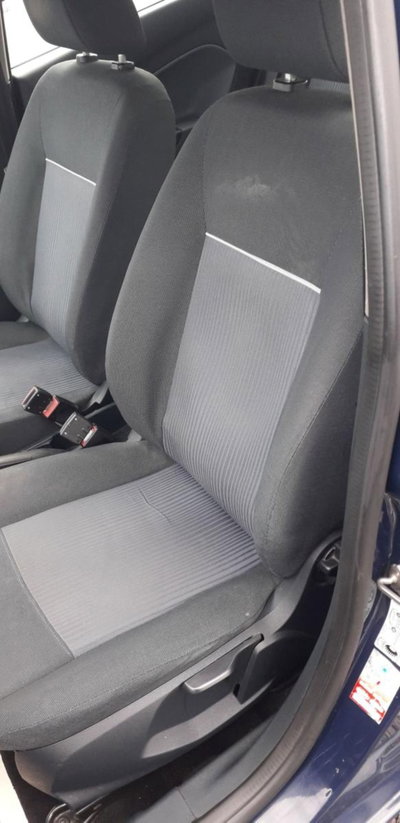 Ford Fiesta 1.4 TDCi 5p. Ambiente (5)