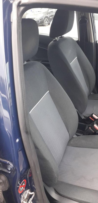 Ford Fiesta 1.4 TDCi 5p. Ambiente (8)
