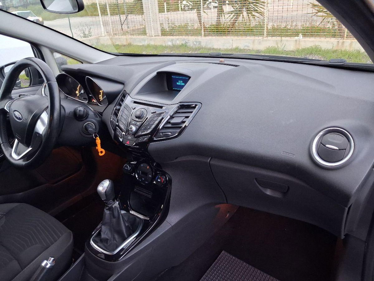 Ford Fiesta 900 (15)