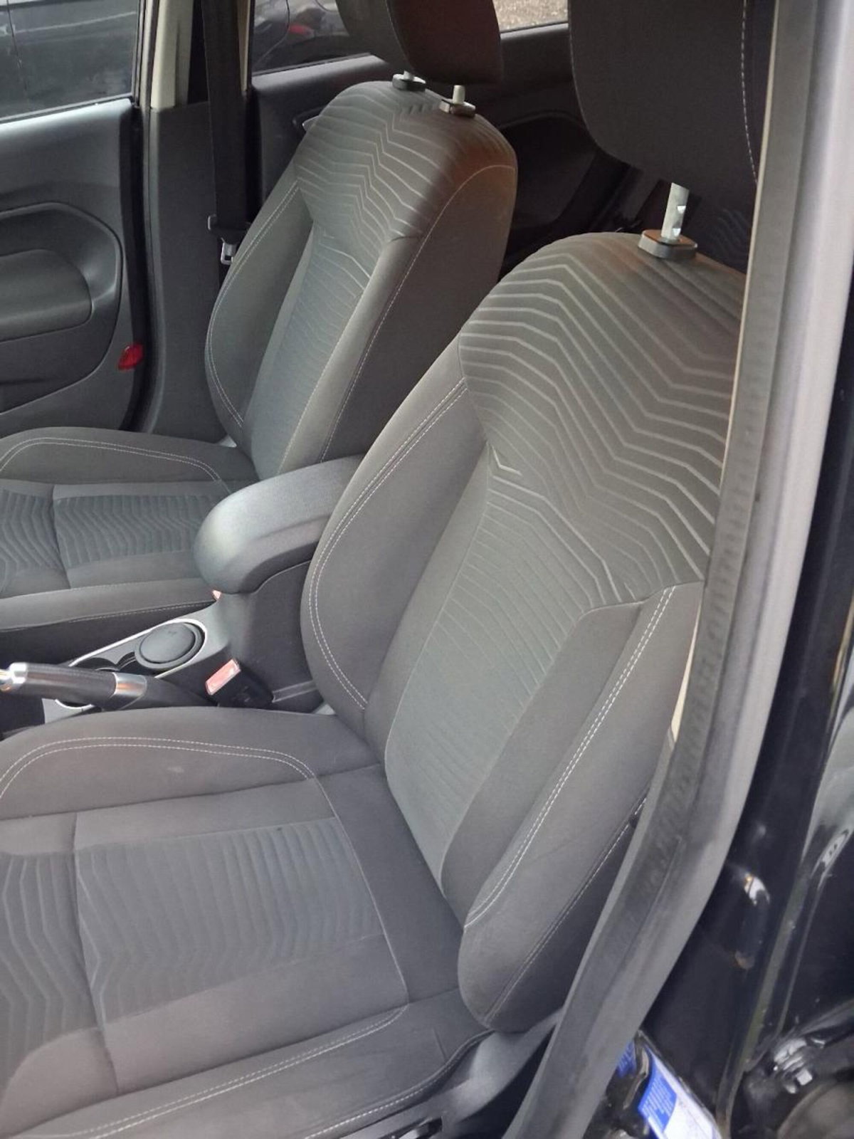 Ford Fiesta 900 (19)