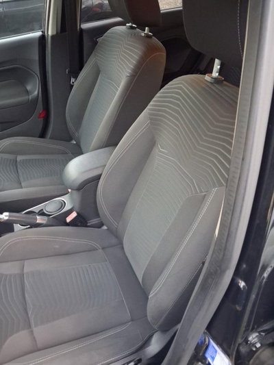 Ford Fiesta 900 (19)