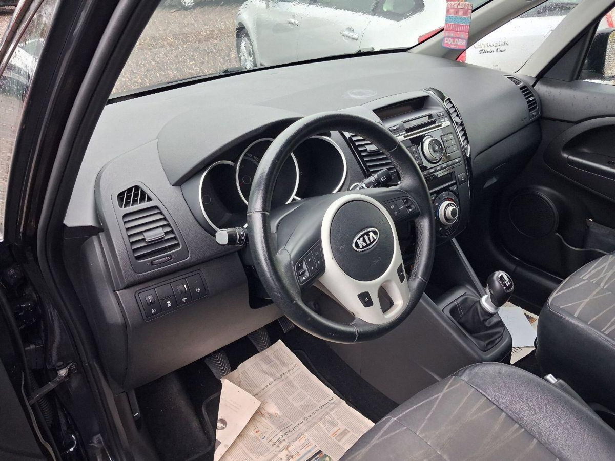 Kia Venga 1.6 CRDi VGT TX (11)
