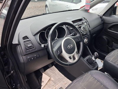 Kia Venga 1.6 CRDi VGT TX (11)