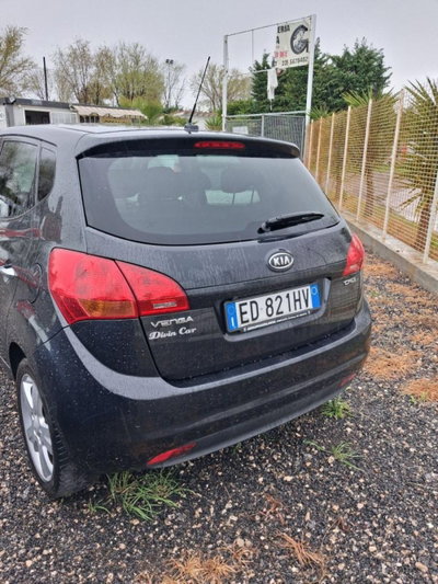 Kia Venga 1.6 CRDi VGT TX (3)