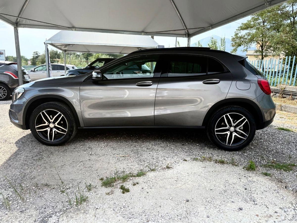 Mercedes-Benz GLA SUV 200 d Automatic Enduro Activity (5)