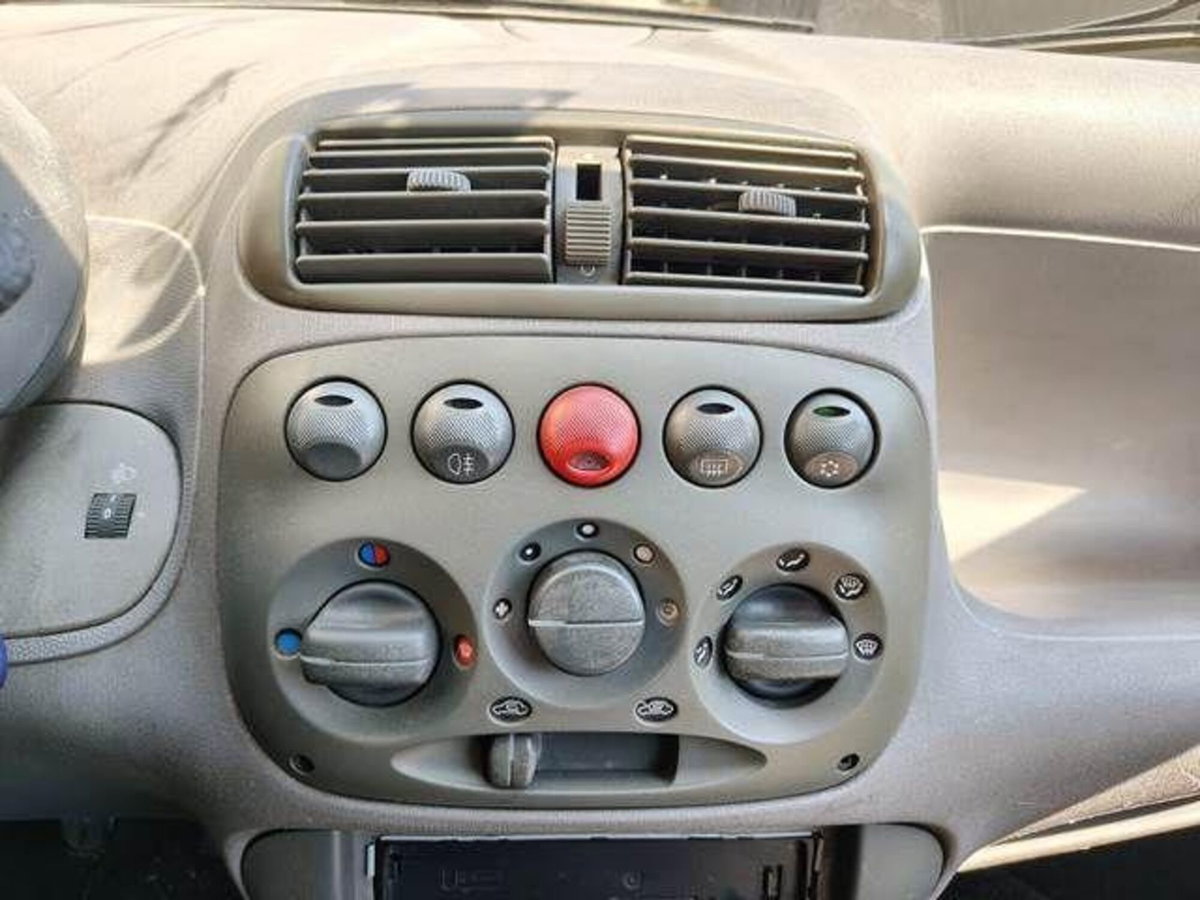 Fiat Seicento 1.1i cat Clima (4)
