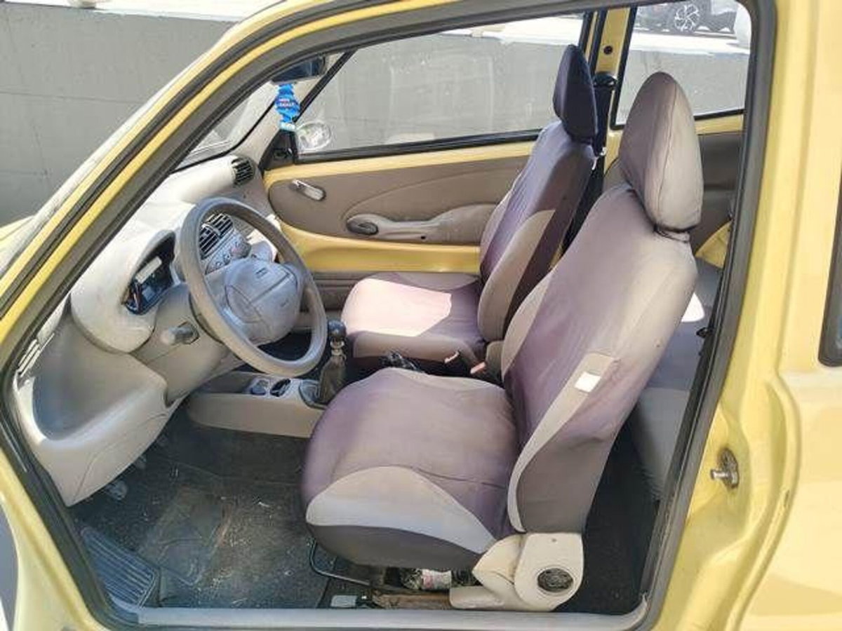 Fiat Seicento 1.1i cat Clima (5)