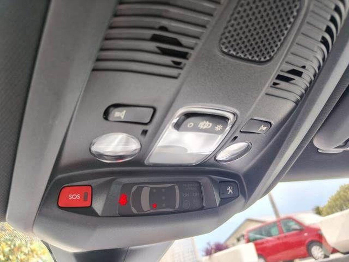 Peugeot 3008 BlueHDi 130 S&S EAT8 Allure Pack (12)