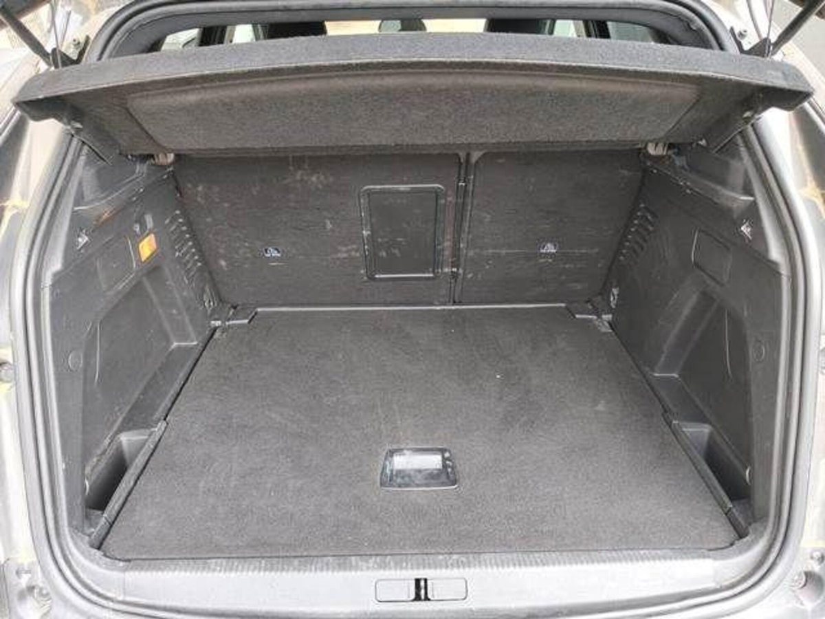 Peugeot 3008 BlueHDi 130 S&S EAT8 Allure Pack (13)