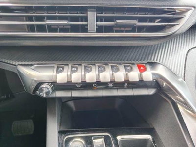 Peugeot 3008 BlueHDi 130 S&S EAT8 Allure Pack (8)