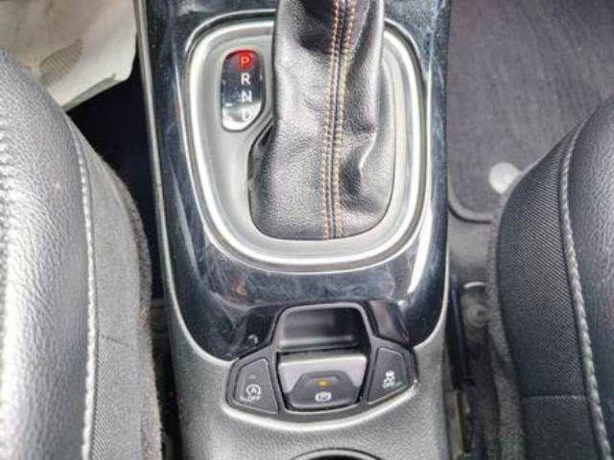 Jeep Compass 2.0 Multijet II aut. 4WD Opening Edition (9)