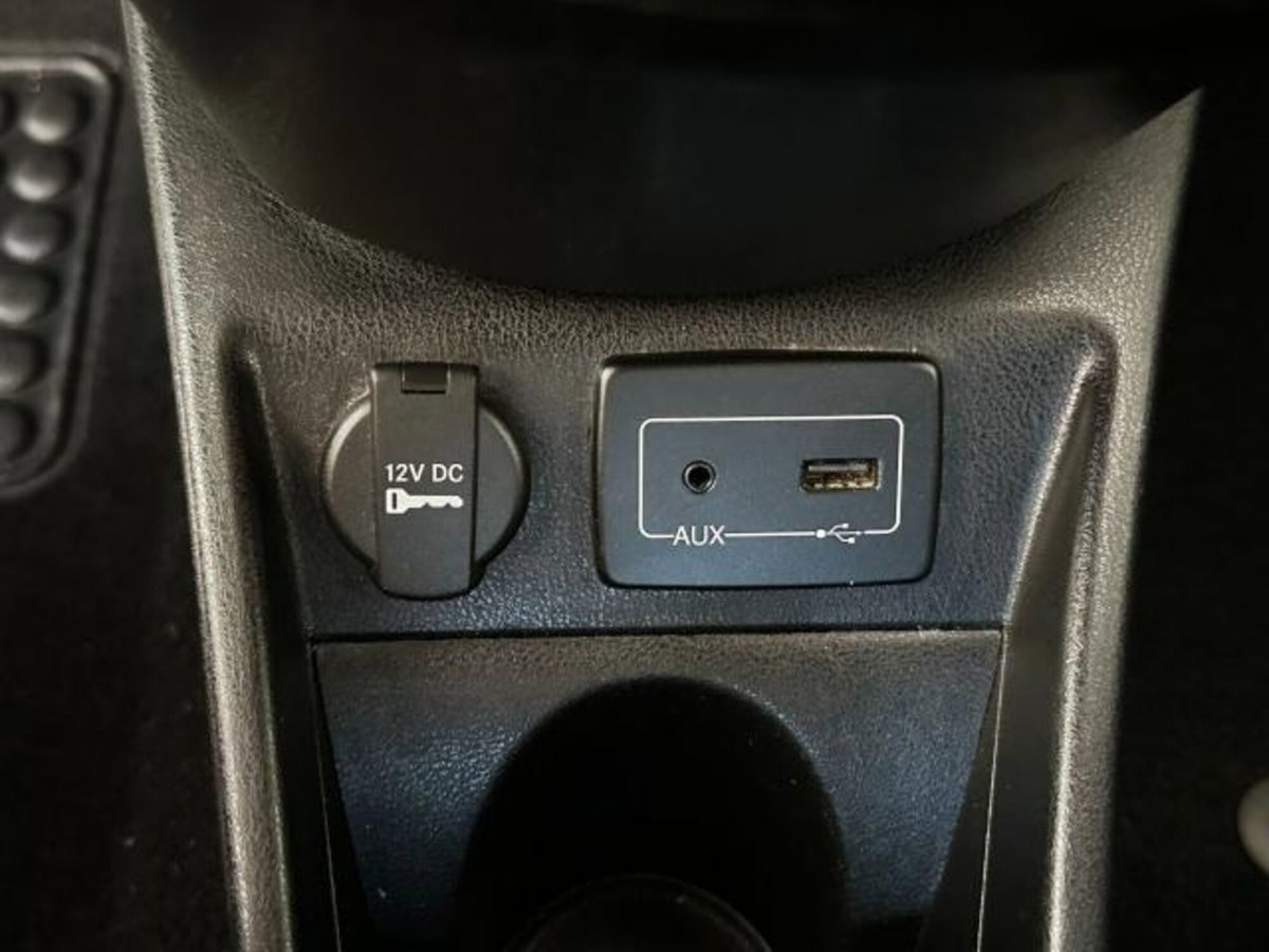 Lancia Ypsilon 1.2 69 CV 5 porte Silver (19)