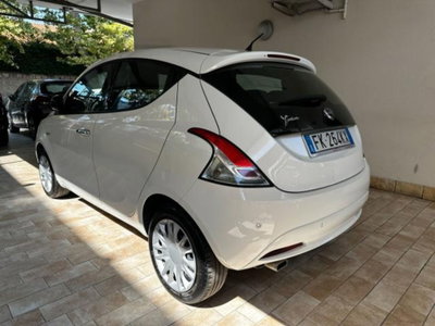 Lancia Ypsilon 1.2 69 CV 5 porte Silver (5)