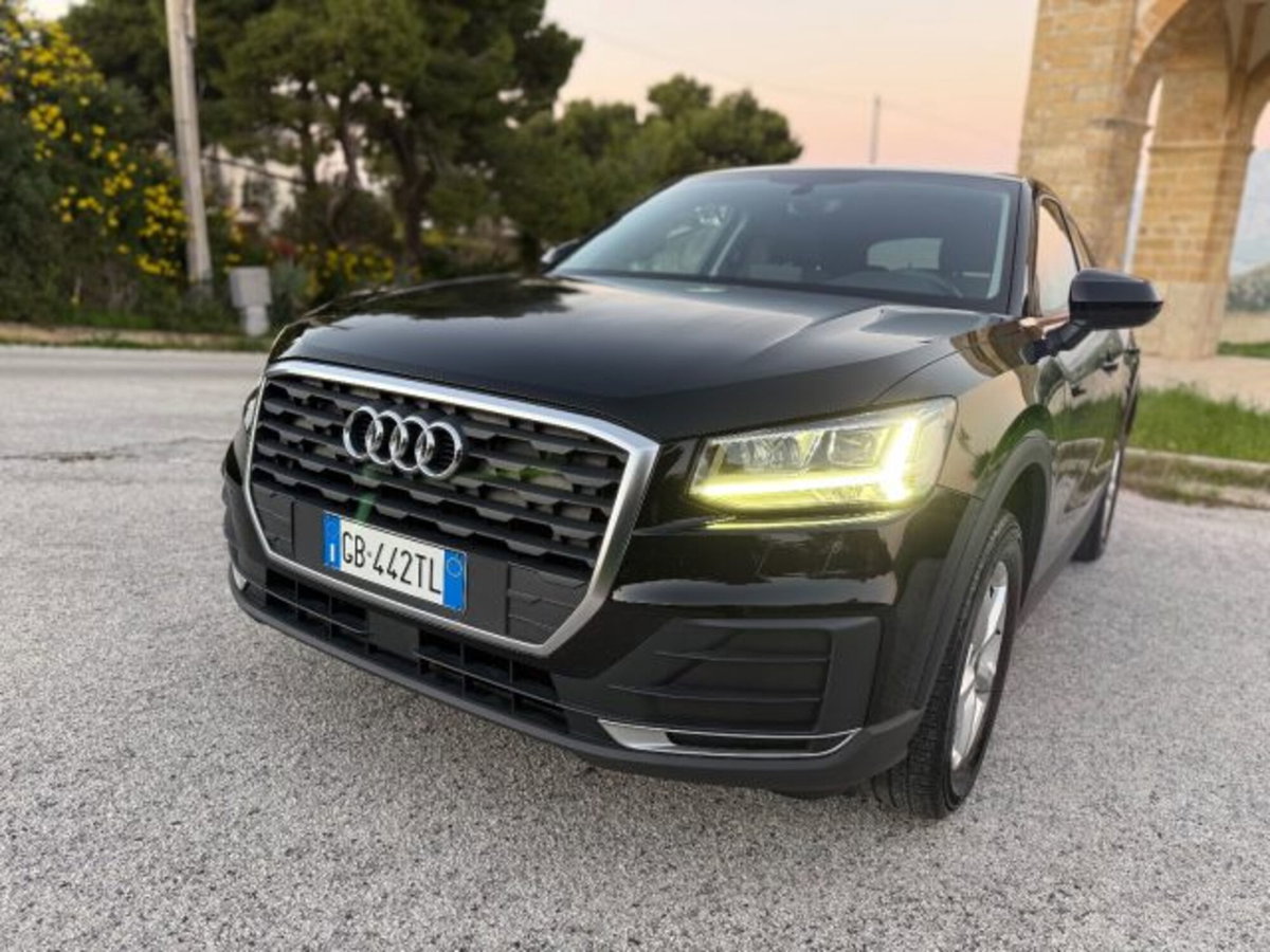 Audi Q2 Q2 30 TDI Identity Black (2)