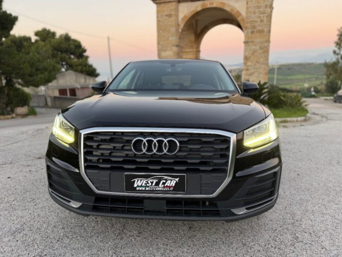 Audi Q2 Q2 30 TDI Identity Black (3)