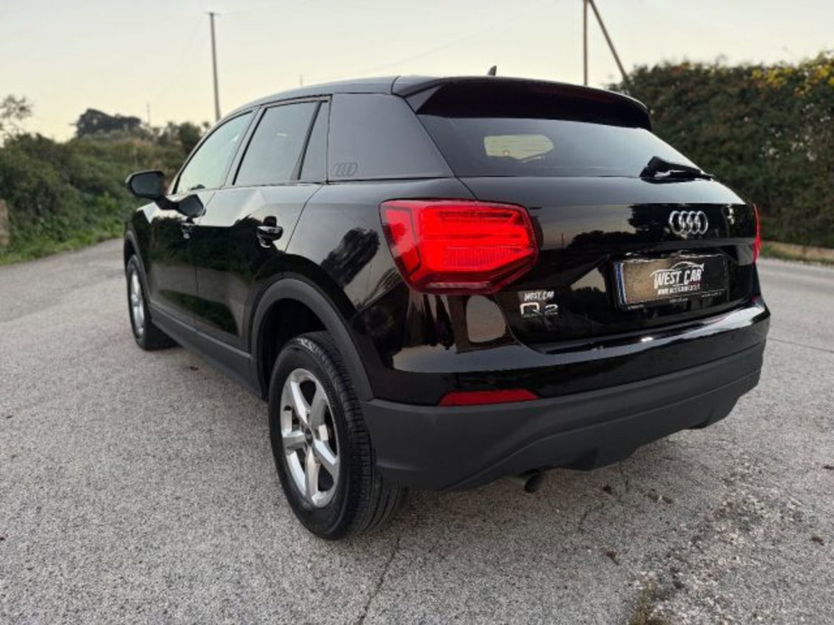 Audi Q2 Q2 30 TDI Identity Black (6)