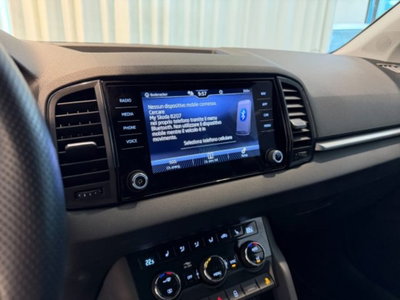 Skoda Karoq 2.0 tdi Selection 4x4 150cv dsg (12)