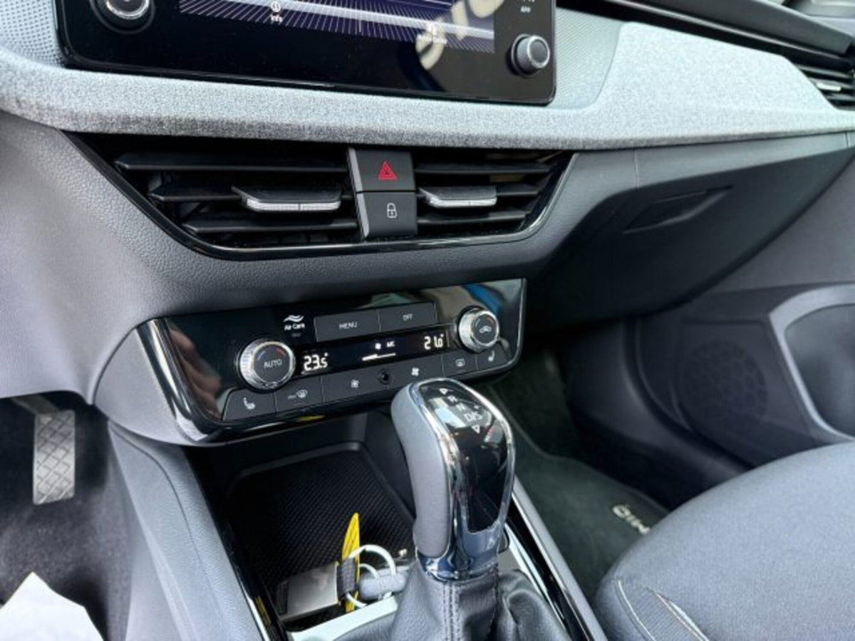 Skoda Kamiq 1.5 tsi 130 Edition 150cv dsg (18)
