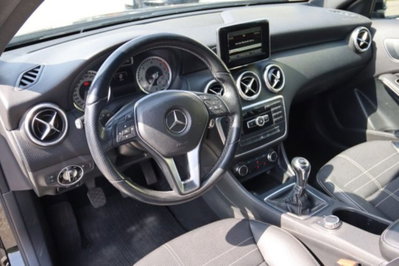 Mercedes-Benz Classe A 180 CDI Dark Night Edition (11)
