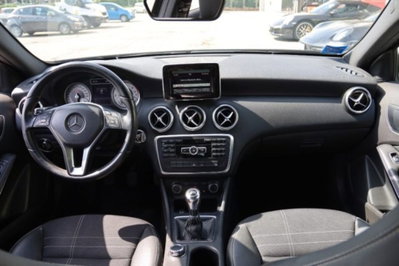 Mercedes-Benz Classe A 180 CDI Dark Night Edition (13)