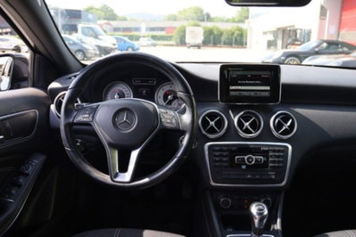 Mercedes-Benz Classe A 180 CDI Dark Night Edition (14)