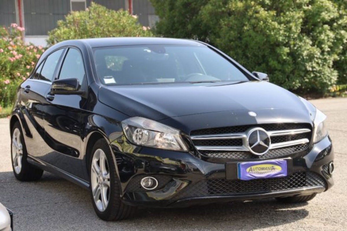 Mercedes-Benz Classe A 180 CDI Dark Night Edition (2)