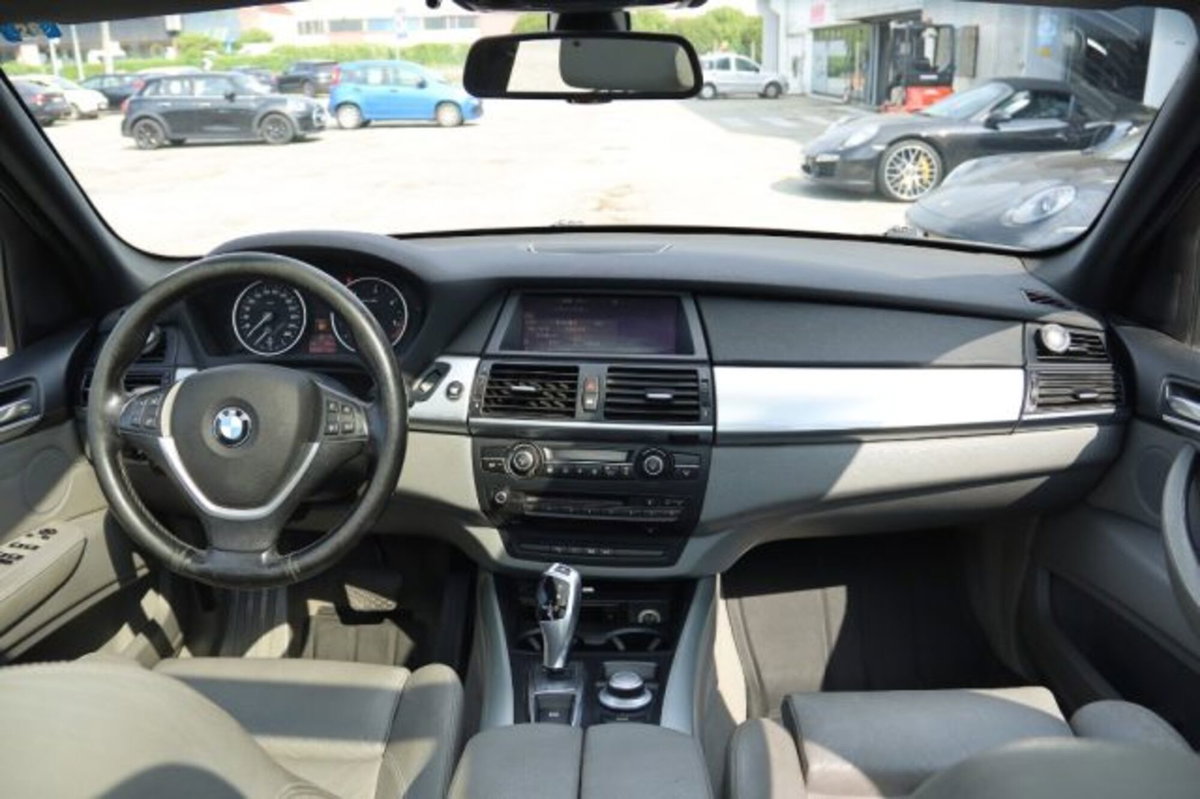 BMW X5 3.0d cat Attiva (10)