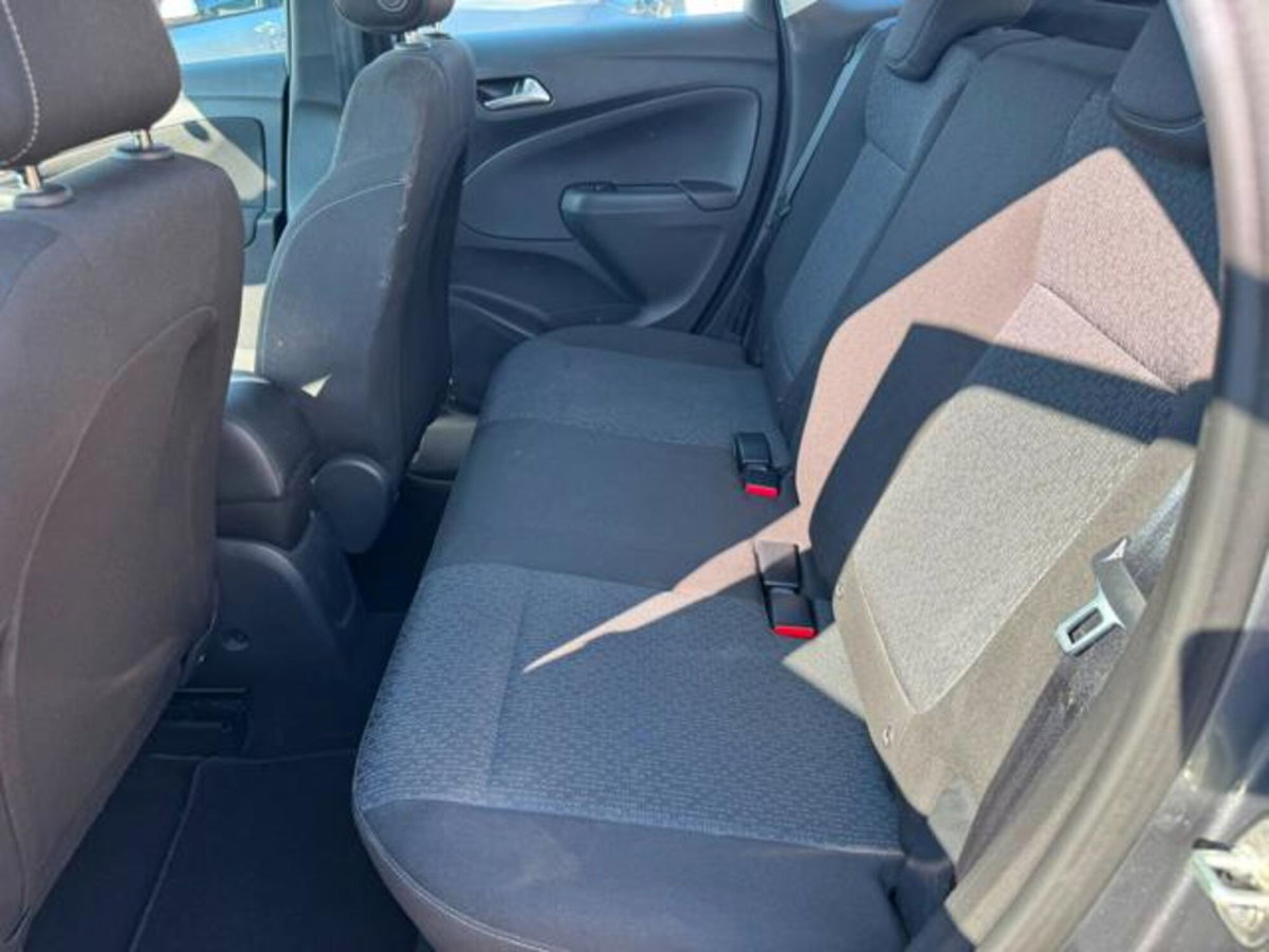 Opel Crossland X 1.6 ECOTEC D 8V Start&Stop Ultimate (16)