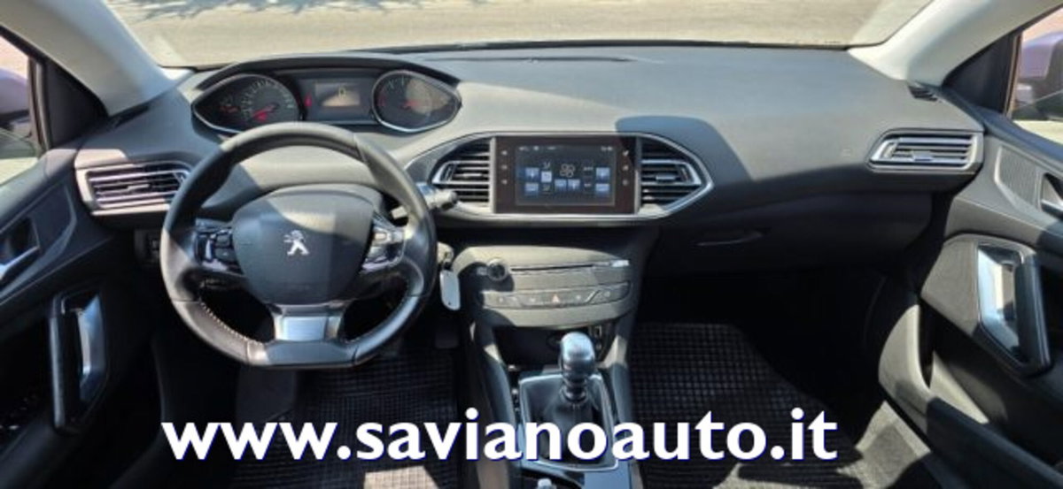 Peugeot 308 1.6 e-HDi 115 CV Stop&Start Allure (7)