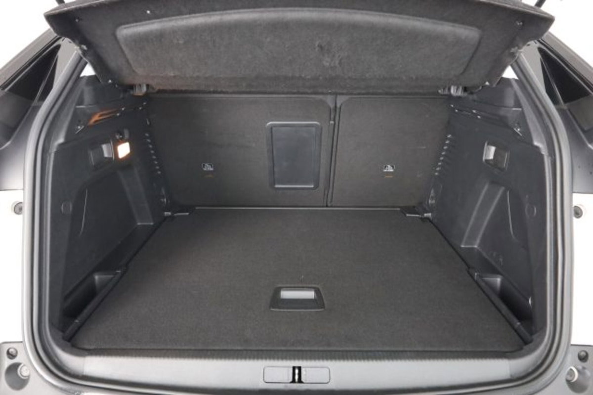 Peugeot 3008 BlueHDi 130 S&S Active (6)