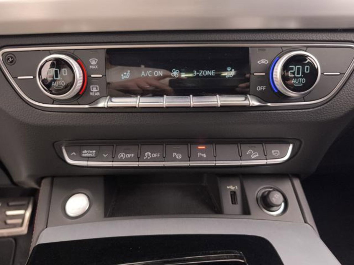 Audi Q5 45 2.0 tfsi mhev 12V S line quattro s-tronic (5)