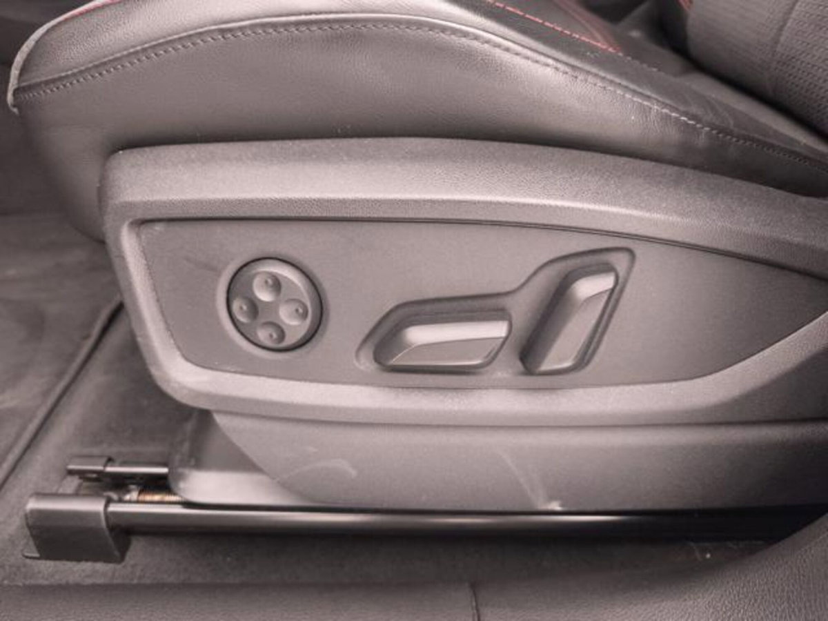 Audi Q5 45 2.0 tfsi mhev 12V S line quattro s-tronic (9)