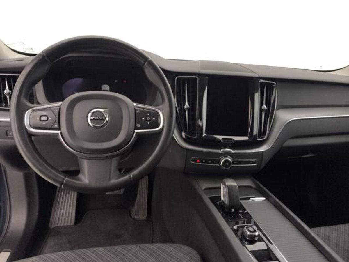 Volvo XC60 2.0 b4 Core auto (12)