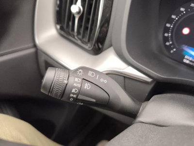 Volvo XC60 2.0 b4 Core auto (16)
