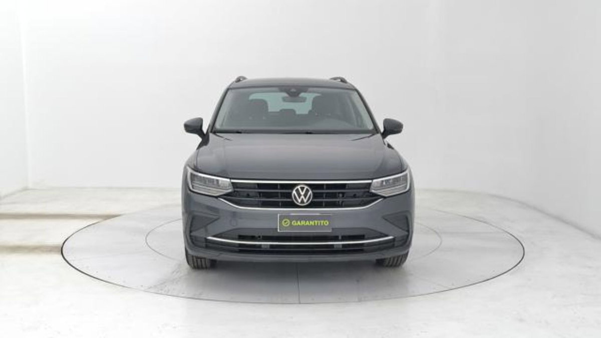 Volkswagen Tiguan 2.0 tdi Life 150cv dsg (8)