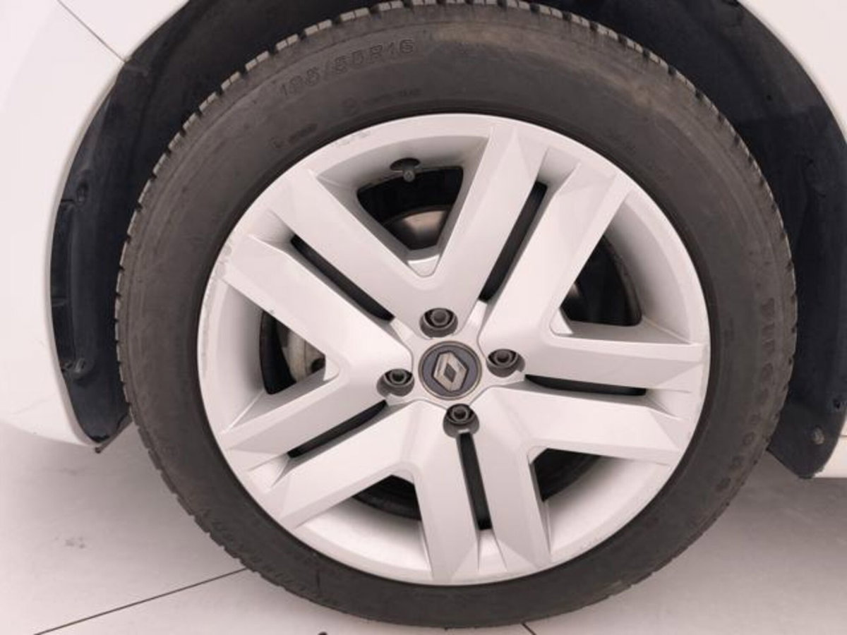 Renault Clio Full Hybrid E-Tech 140 CV 5 porte Business (9)
