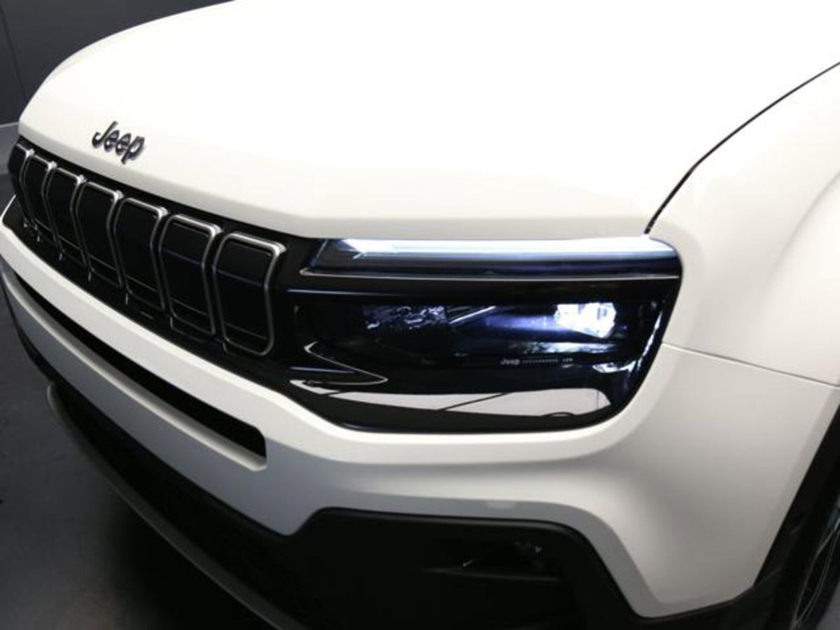 Jeep Avenger 1.2 turbo e-hybrid mhev Summit fwd 110cv edct6 (10)