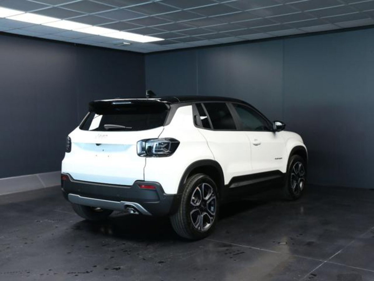 Jeep Avenger 1.2 turbo e-hybrid mhev Summit fwd 110cv edct6 (3)