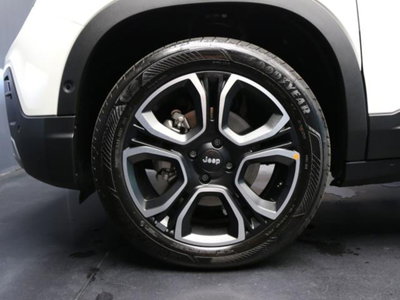 Jeep Avenger 1.2 turbo e-hybrid mhev Summit fwd 110cv edct6 (5)