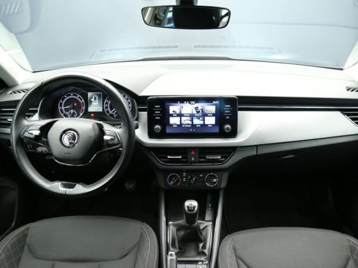 Skoda Kamiq 1.0 TSI Ambition (12)