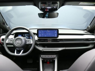 Jeep Avenger 1.2 turbo e-hybrid mhev Summit fwd 110cv edct6 (14)