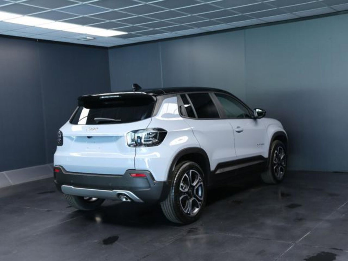 Jeep Avenger 1.2 turbo e-hybrid mhev Summit fwd 110cv edct6 (3)
