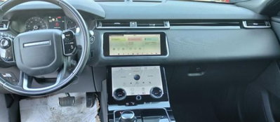 Land Rover Range Rover Velar 2.0D I4 180 CV (11)